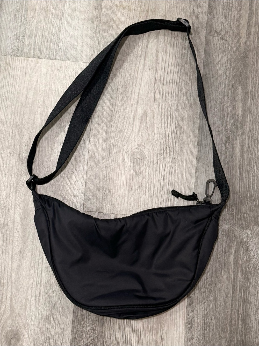 Black Crossbody Shoulder Bag - Minimal Everyday Carry